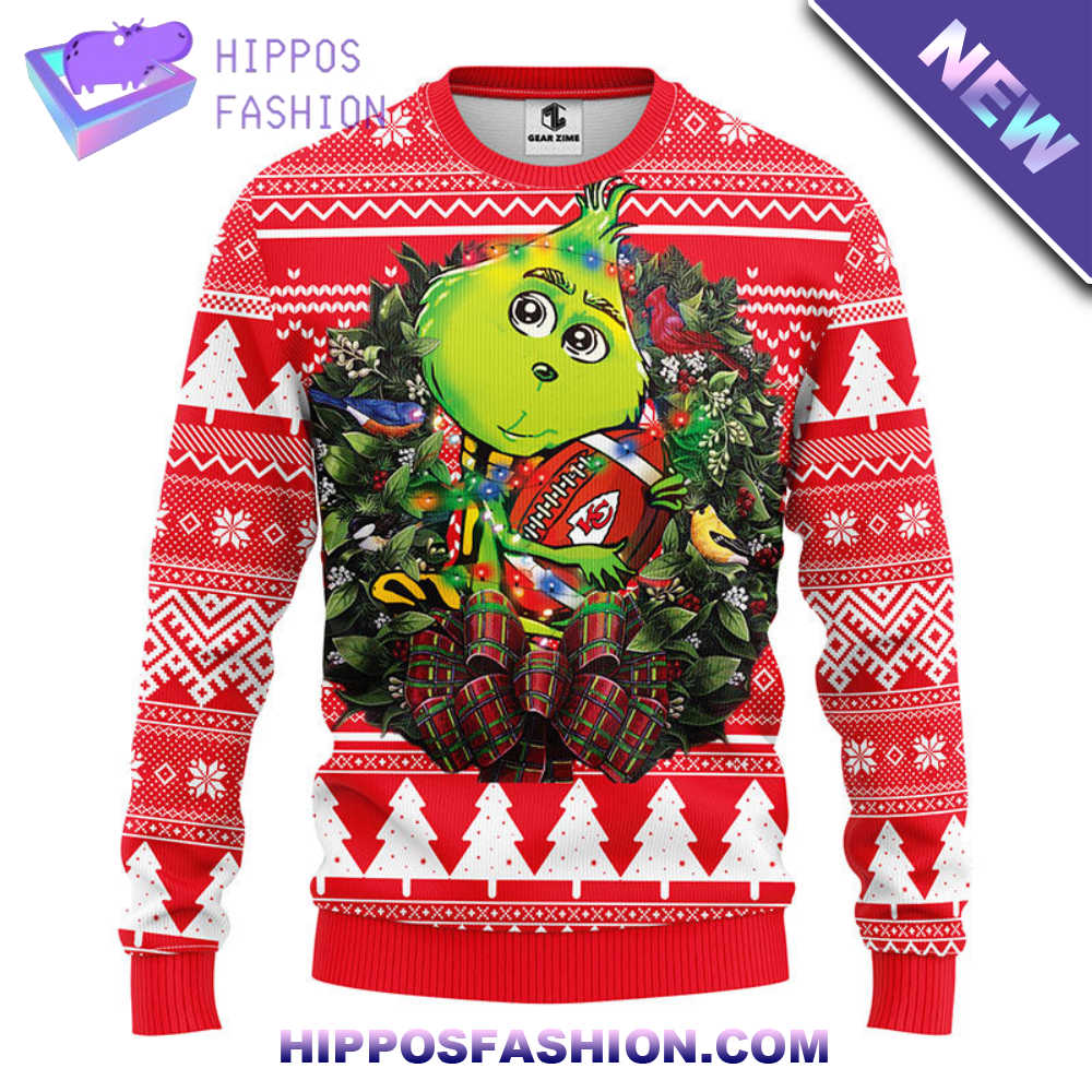 Kansas City Chiefs Grinch Hug Christmas Ugly Sweater wCqK.jpg